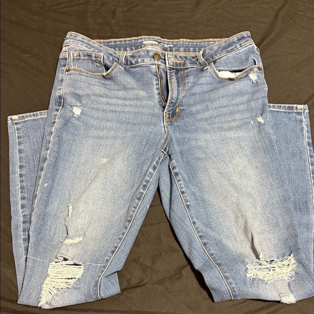 187–Old Navy Light Blue Distressed Skinny Jeans